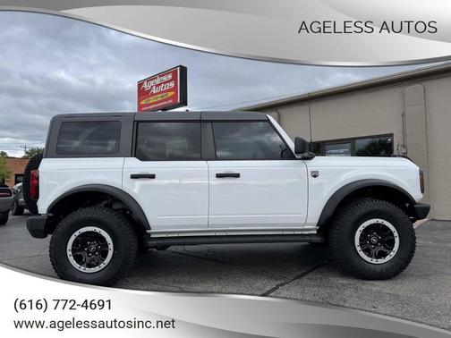 Oxford White 2023 Ford Bronco Big Bend