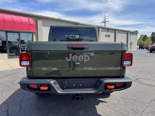 Sarge Green 2023 Jeep Gladiator Mojave