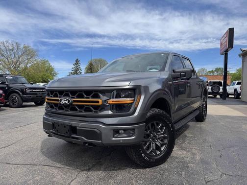 Carbonized Gray 2025 Ford F-150 Tremor