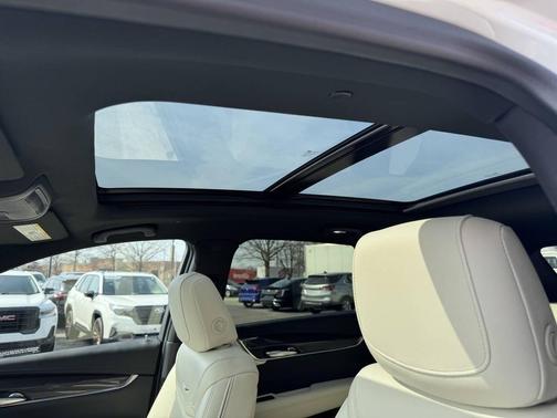 2023 Cadillac XT5 Sport