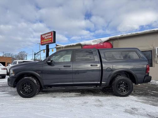 2021 RAM 1500 Classic SLT