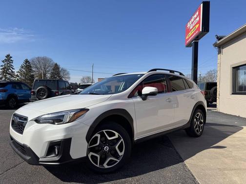 Crystal White Pearl 2018 Subaru Crosstrek 2.0i Limited