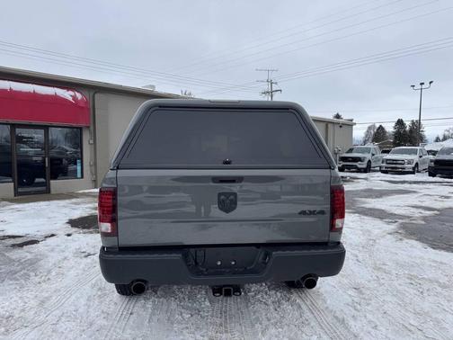 2022 RAM 1500 Classic SLT