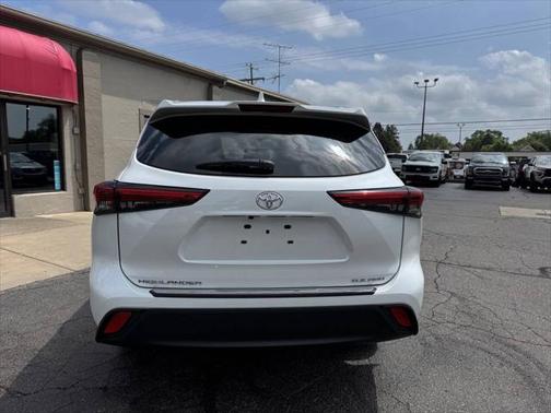 2023 Toyota Highlander XLE