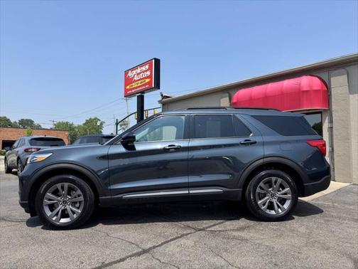 2024 Ford Explorer XLT