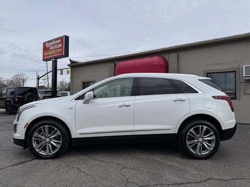 2022 Cadillac XT5 Premium Luxury