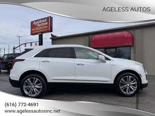 2022 Cadillac XT5 Premium Luxury