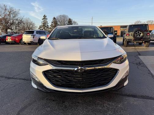 2023 Chevrolet Malibu FWD 1LT