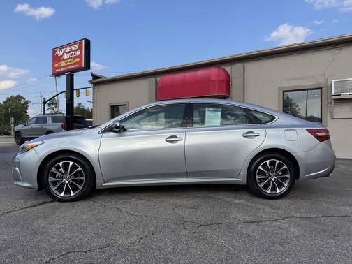 2016 Toyota Avalon XLE Plus