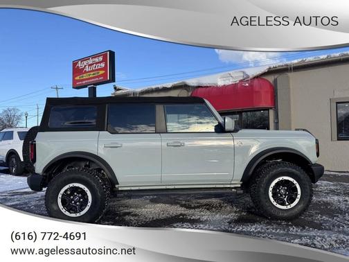 2022 Ford Bronco Outer Banks