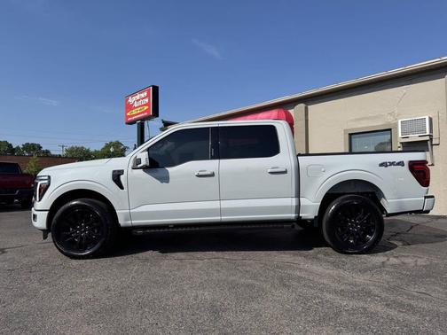 Avalanche 2024 Ford F-150 Lariat