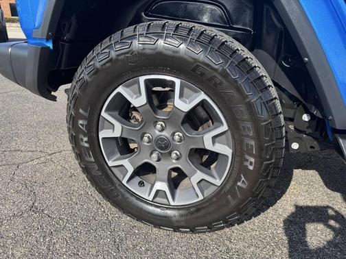 Hydro Blue 2024 Jeep Wrangler 4-Door Sahara