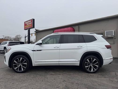 2025 Volkswagen Atlas 2.0T SEL Premium R-Line 4MOTION