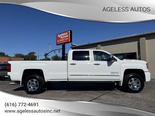 White 2019 GMC Sierra 3500 Denali