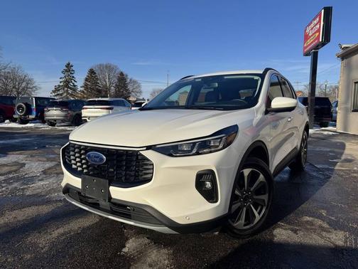 2024 Ford Escape Platinum