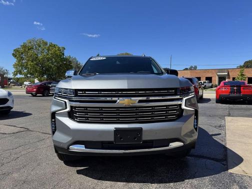 2023 Chevrolet Suburban Premier