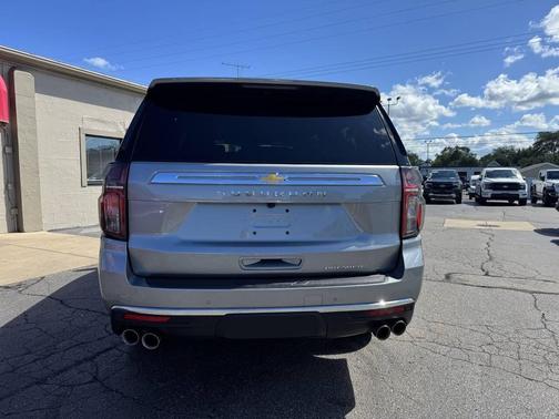 2023 Chevrolet Suburban Premier