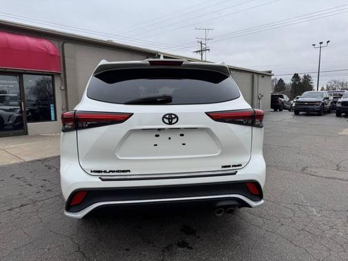 2021 Toyota Highlander XSE