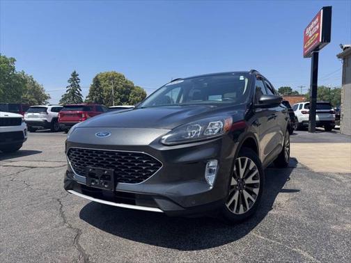 2020 Ford Escape Titanium