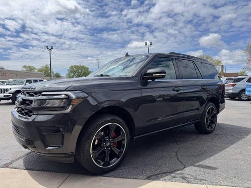 Dark Matter Metallic 2022 Ford Expedition Limited
