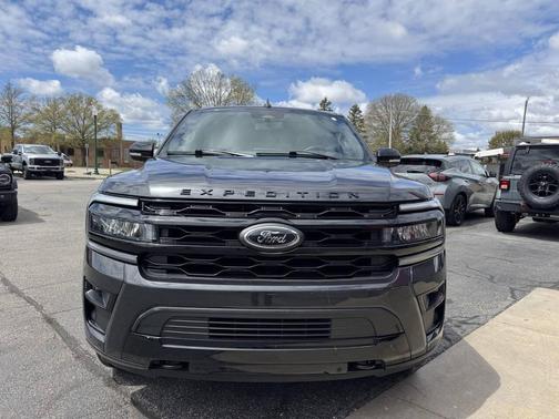 Dark Matter Metallic 2022 Ford Expedition Limited