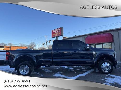 2024 Ford F-450 Platinum