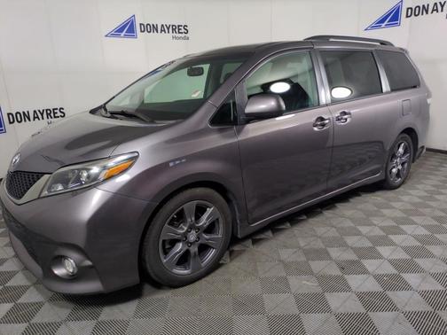 2017 Toyota Sienna SE