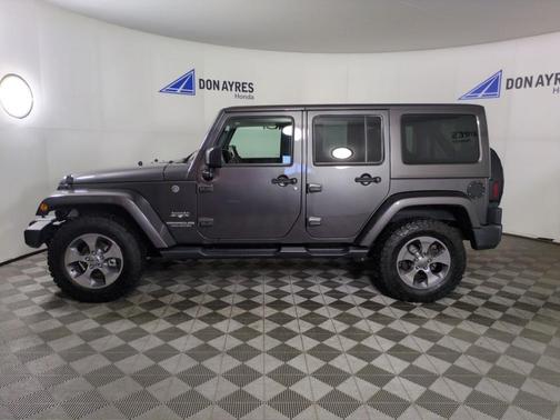 2017 Jeep Wrangler Unlimited Sahara