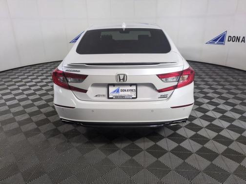 2018 Honda Accord Touring 2.0T