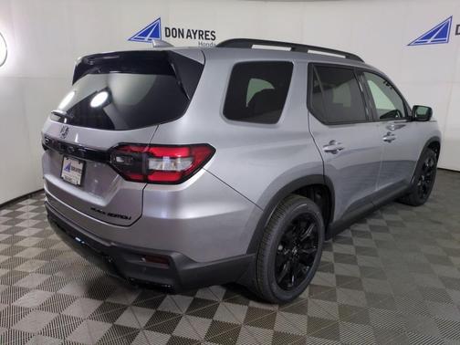 Silver 2026 Honda Pilot Black Edition