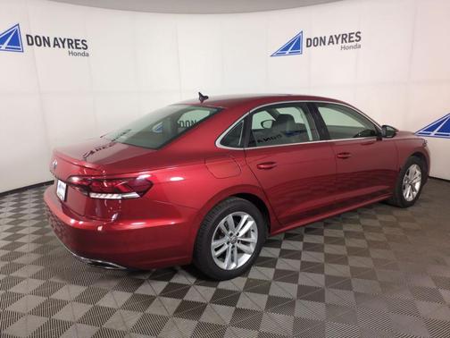 2020 Volkswagen Passat 2.0T SE
