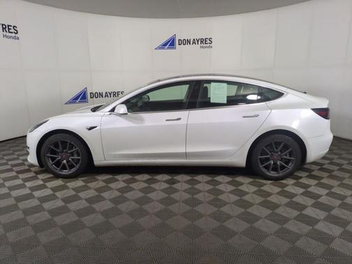 2019 Tesla Model 3 Mid Range