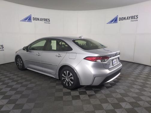 2022 Toyota Corolla Hybrid LE