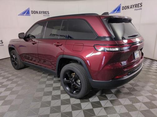 2023 Jeep Grand Cherokee Altitude