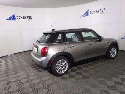2021 MINI Hardtop Cooper