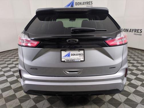 2023 Ford Edge SE