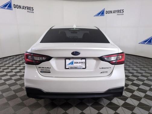 Crystal White Pearl 2020 Subaru Legacy Premium