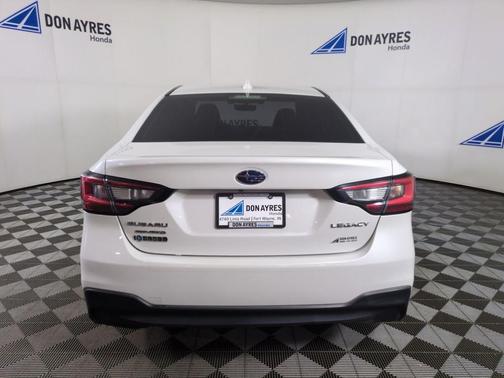 Crystal White Pearl 2020 Subaru Legacy Premium