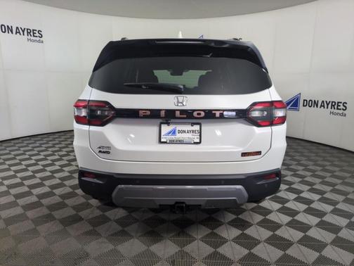 2026 Honda Pilot TrailSport