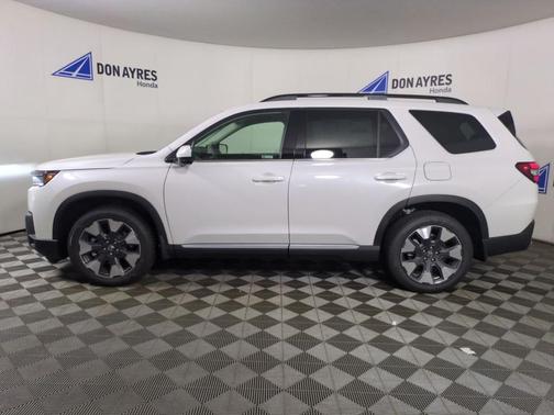 Platinum White 2026 Honda Pilot Elite