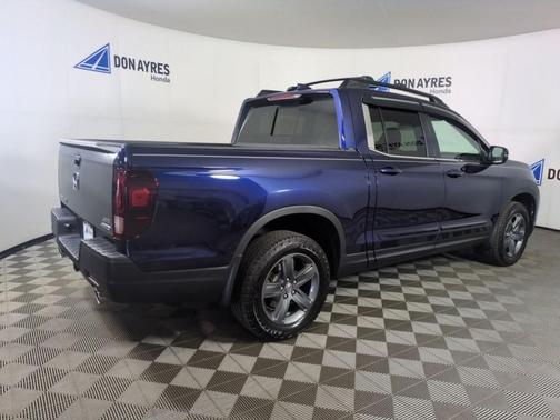 Obsidian Blue 2023 Honda Ridgeline RTL