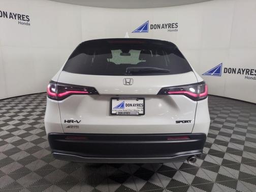 Platinum White 2026 Honda HR-V Sport