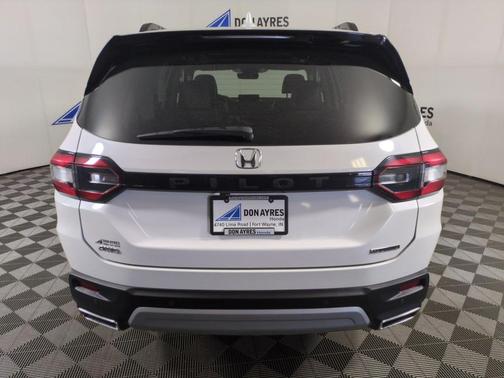 2024 Honda Pilot Touring
