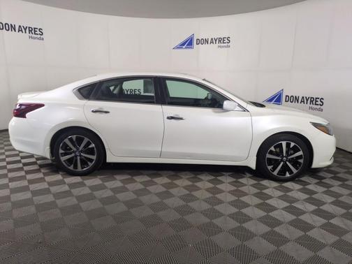 2017 Nissan Altima 2.5 SR
