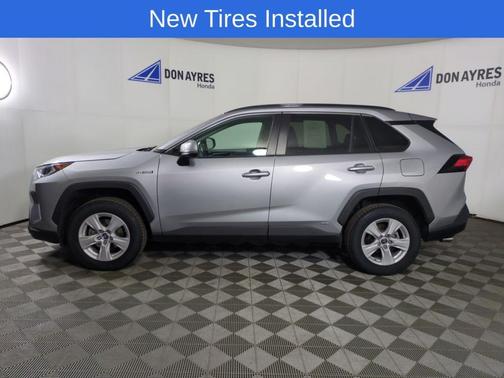 2019 Toyota RAV4 Hybrid XLE