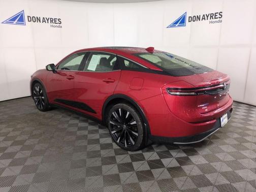 2024 Toyota Crown Platinum