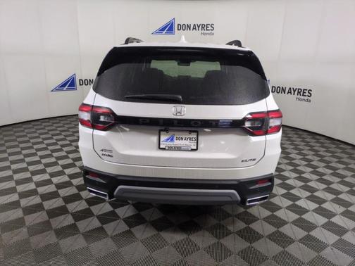 2025 Honda Pilot Elite