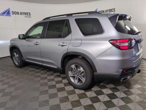 Silver 2026 Honda Pilot EX-L