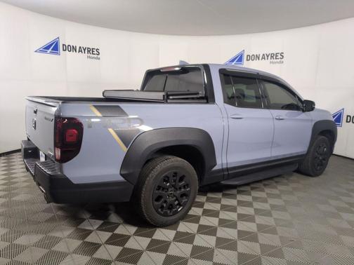 2022 Honda Ridgeline Black Edition