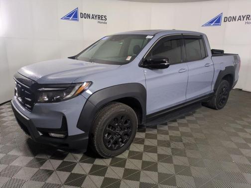 2022 Honda Ridgeline Black Edition